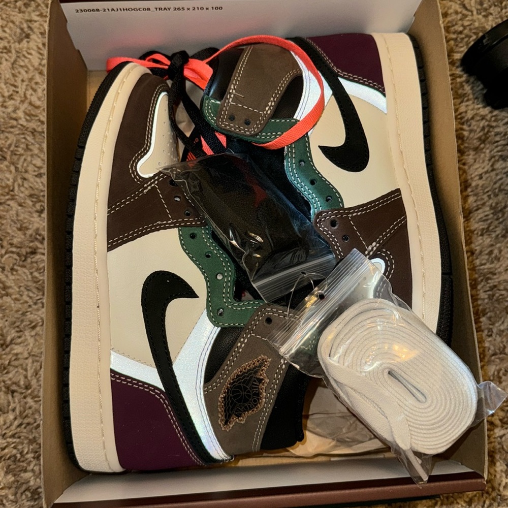 NIKE AIR JORDAN 1 HIGH HAND CRAFTED